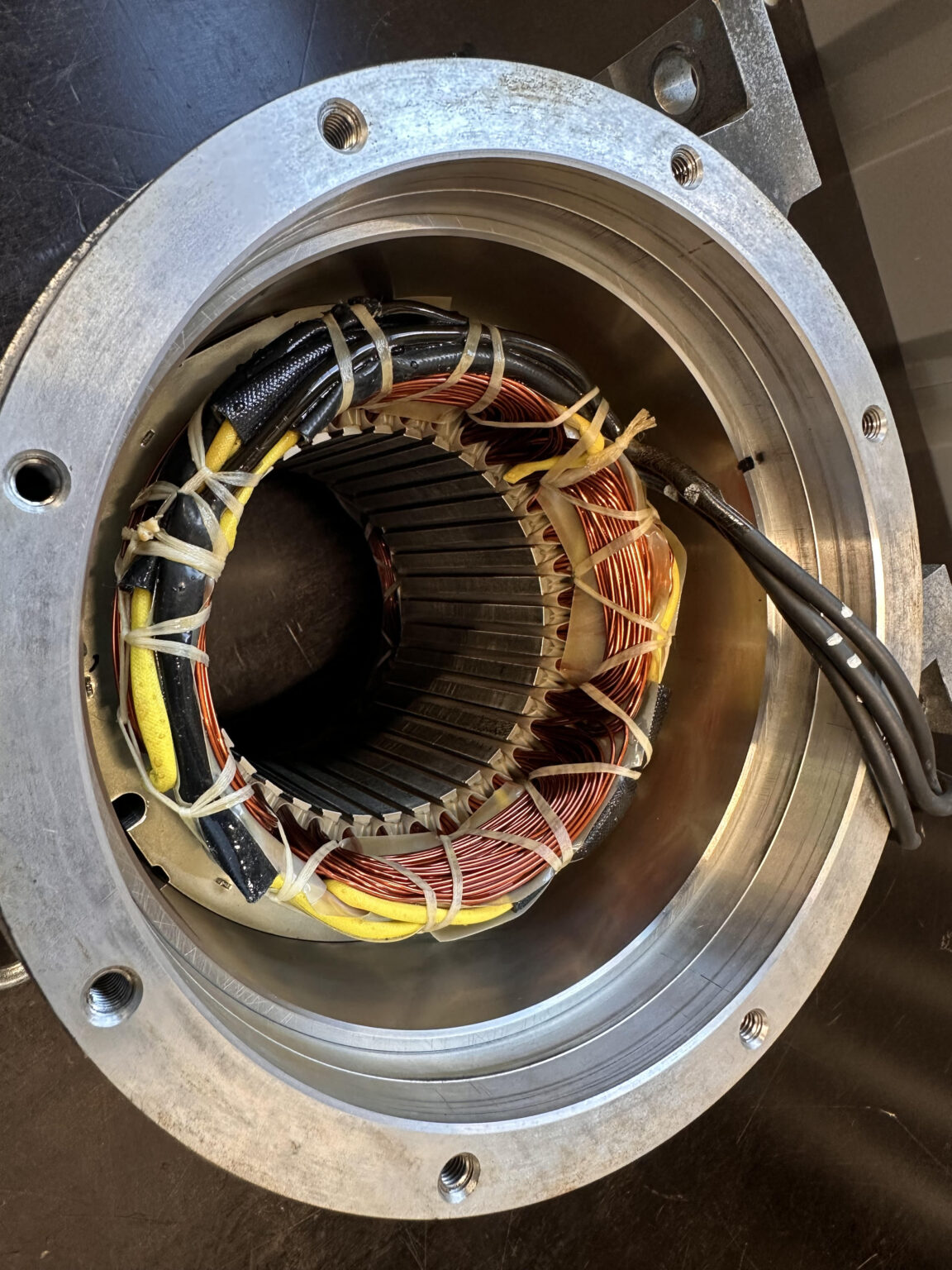 Naprawianie uzwojeń w silnikach elektrowrzecion