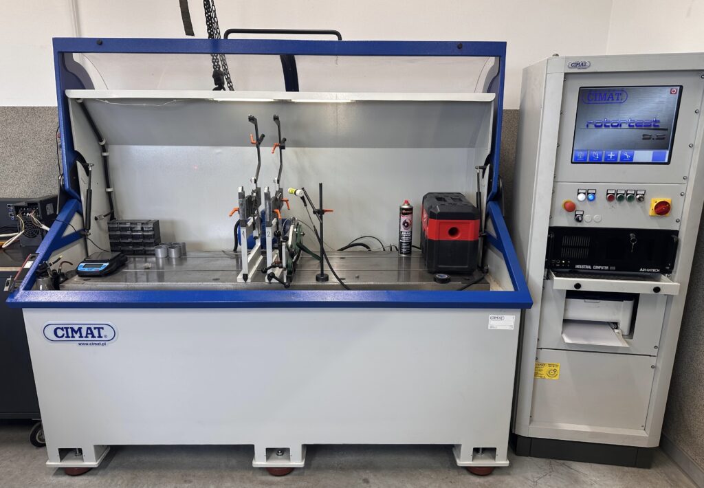 Testy wyważenia wrzeciona CNC na wyważarce CIMAT