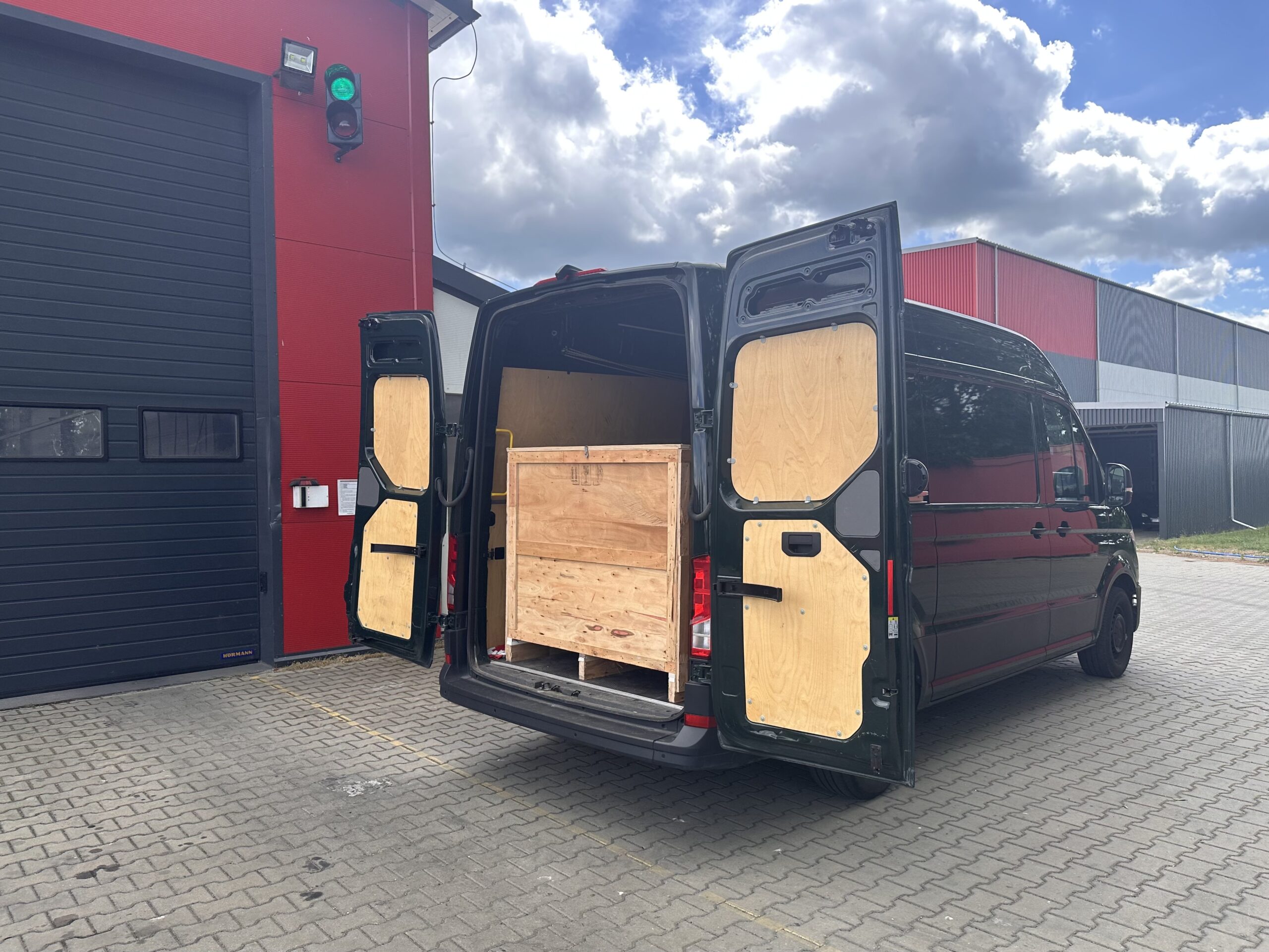 Transport wrzecion CNC do serwisu