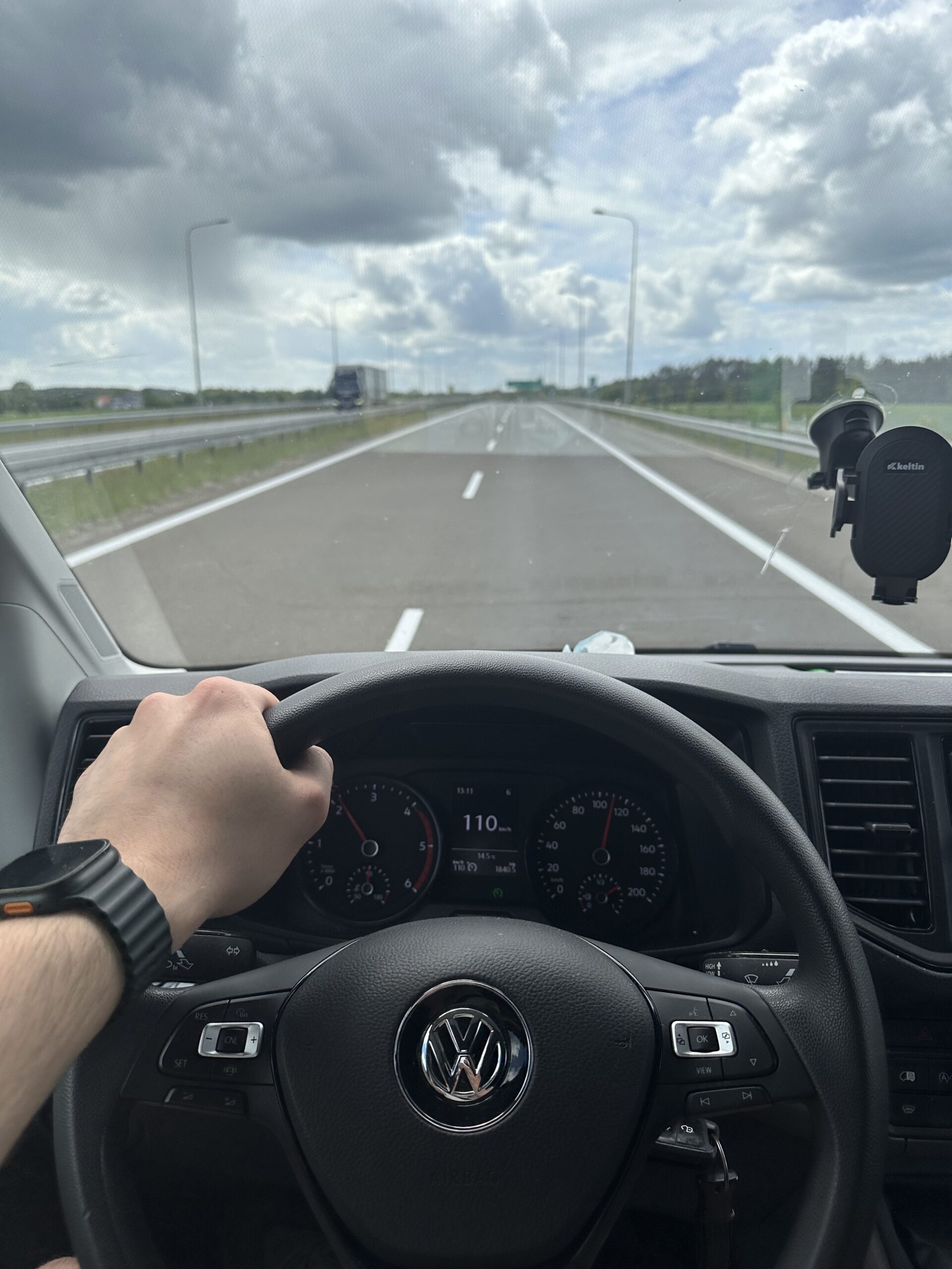 Dostawa elektrowrzeciona CNC do siedziby klienta Elektrowrzeciono CNC w drodze do klienta