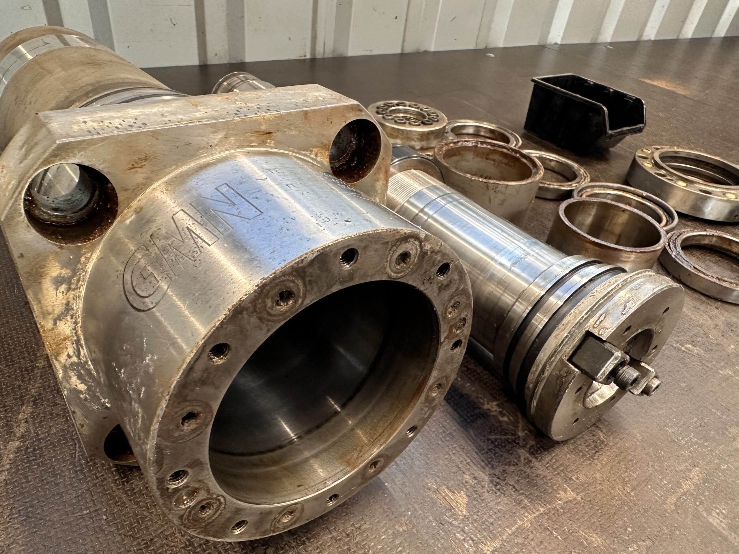 Kompleksowy serwis wrzeciona GMN TE120sx400-61913 – rozbiórka, pomiary, montaż Serwis wrzeciona GMN TE120sx400-61913