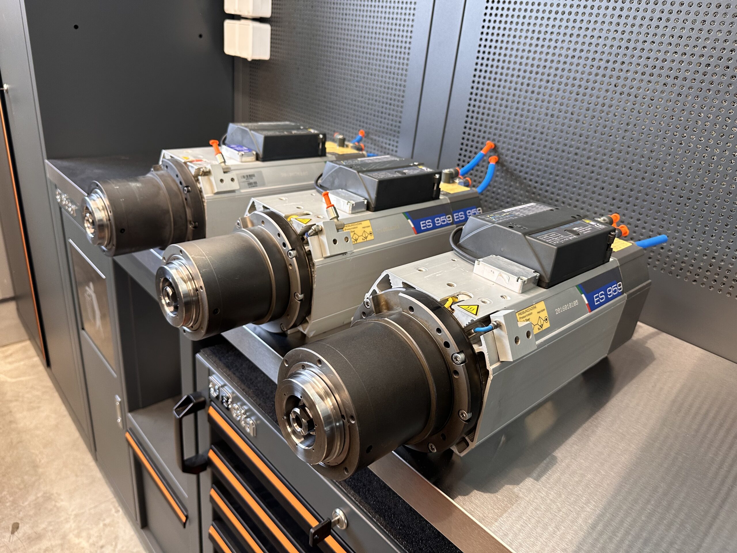 Serwis elektrowrzecion HSD – zakończony etap regeneracji Gotowe do testów elektrowrzeciona HSD po serwisie