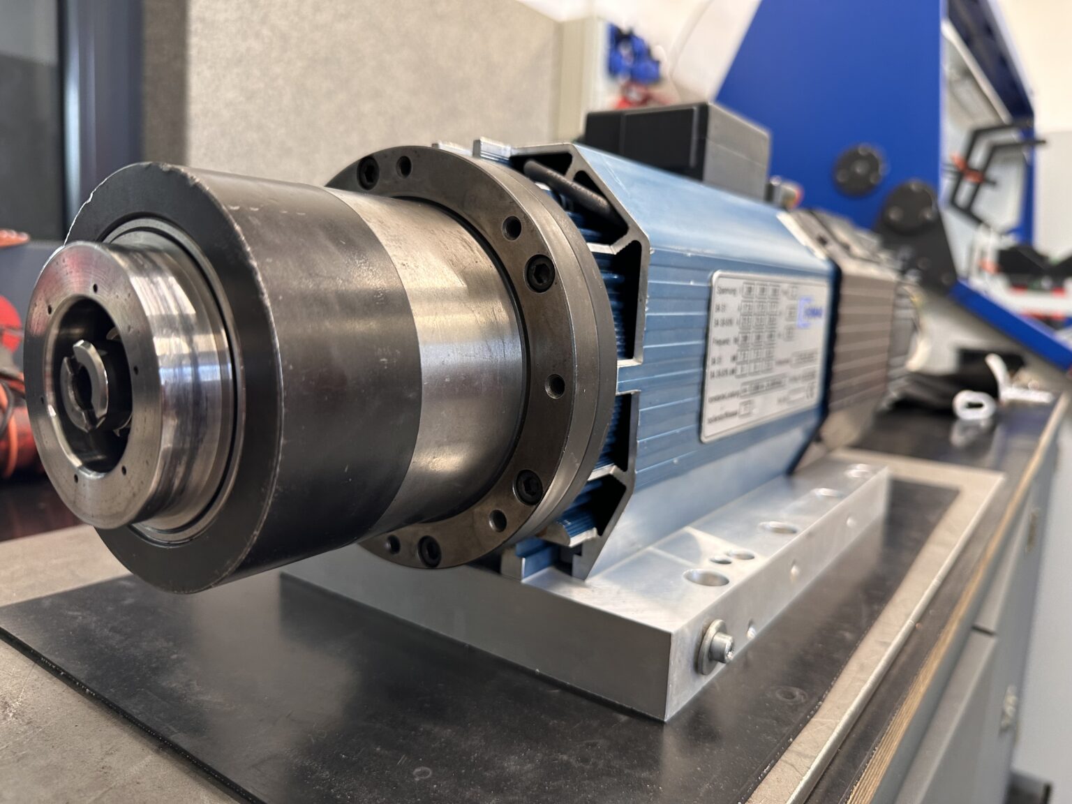 Naprawa elektrowrzeciona HOMAG SKF z maszyny Weeke Venture 1M