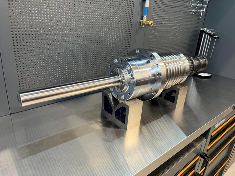 Regeneracja wrzeciona Royal z obrabiarki MTcut V85