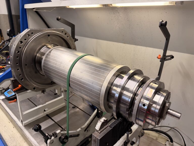 Regeneracja wrzeciona Mori Seiki NH8000 – szlif stożka HSK A100